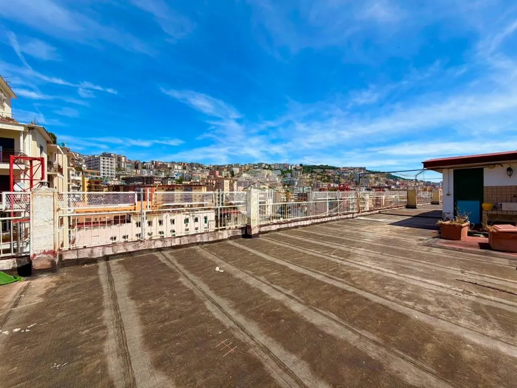 Terrazza - Bright Apartment with Panoramic Terrace in Naples
