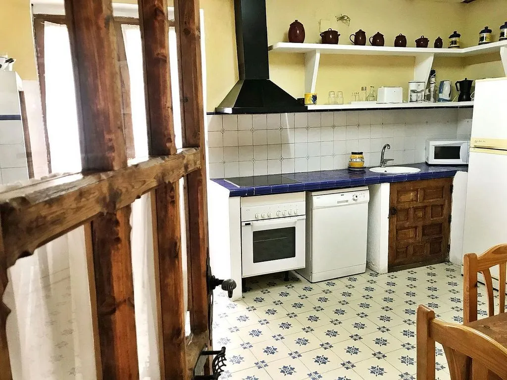 Cucina - Restored Farmhouse with Pool in Mancha