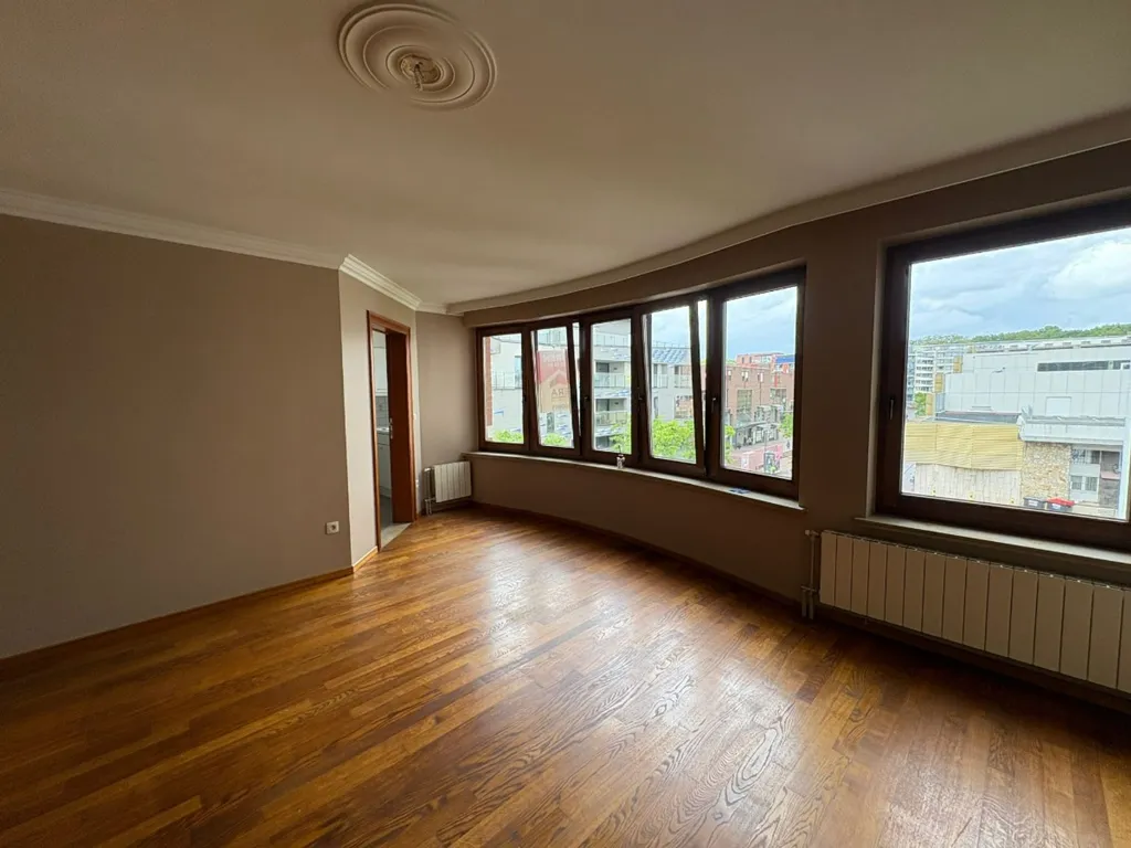 Séjour - Appartement Économe en Énergie avec Terrasse à Genk Centre