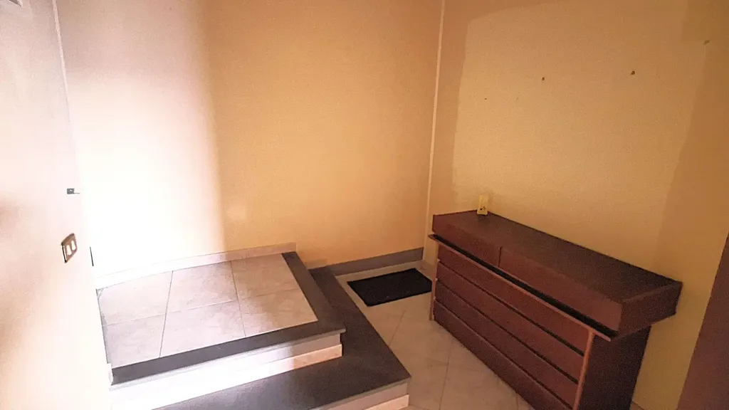 Esik - Spacious Apartment with Central Location in Campomorone