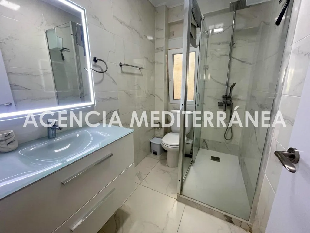 Vannitoad - Luxury Apartment with Balcony in Valencia