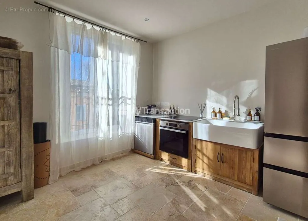 Cuisine - Appartement Rénové avec Vue Sud à Lorgues