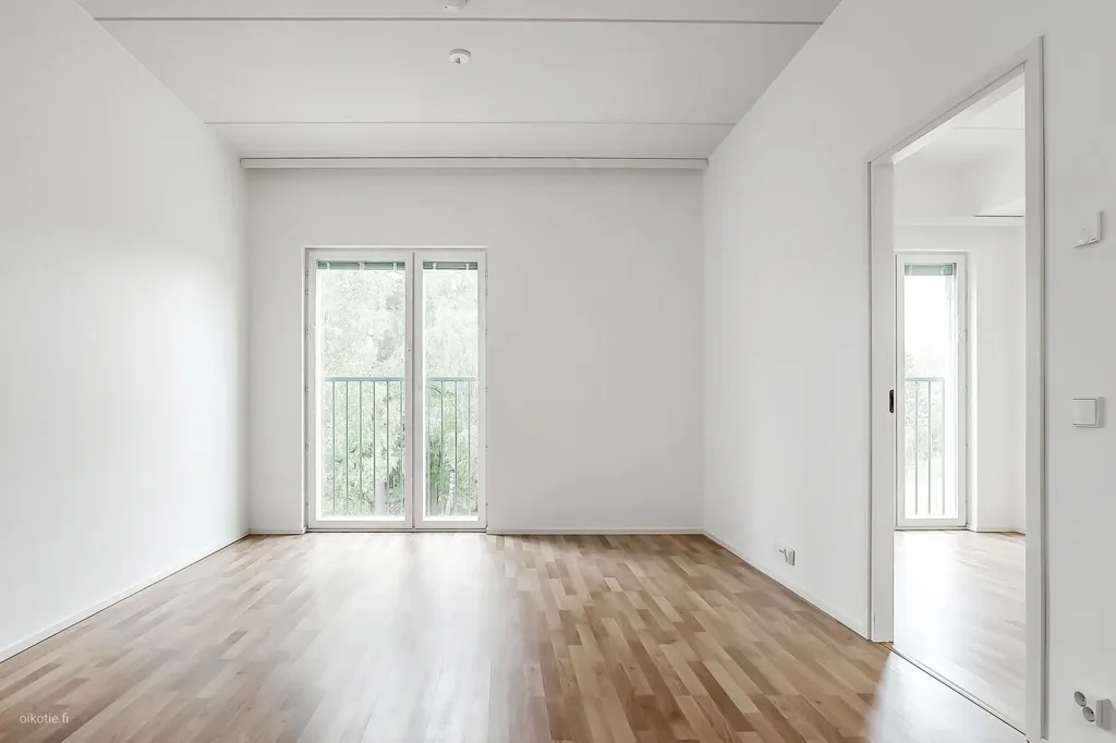 Pièces - Efficiently Designed Apartment with French Balcony in Järvenperä