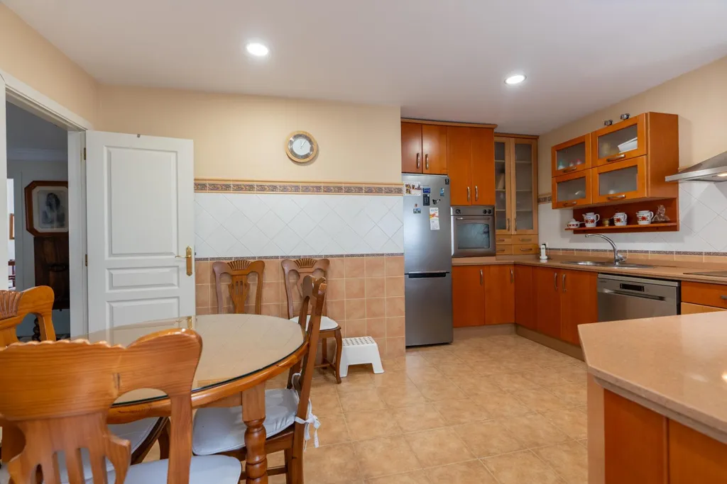 Cuisine - Apartment with Sea Views on Estepona Promenade