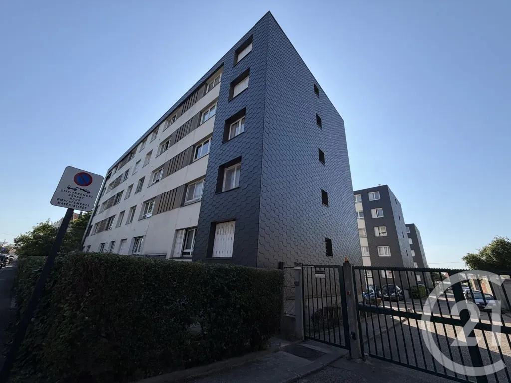 Esterno - 3-Bed Apartment with Parking in Argenteuil