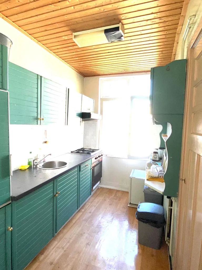 Kitchen - Room in Quiet Area, Rotterdam Centre