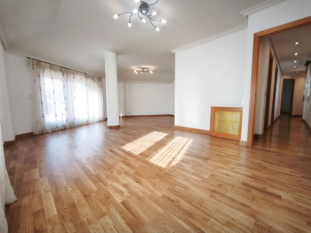 Elutuba - Penthouse with Large Terrace in Ave María