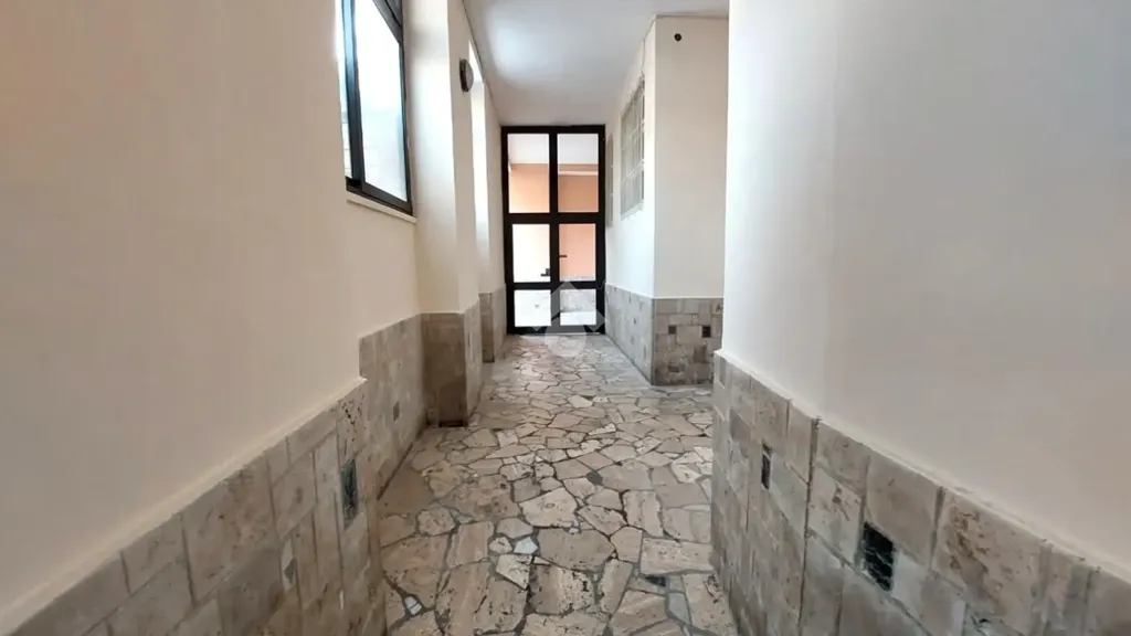 Entrée - Apartment with Balconies near Piazza del Popolo, Latina