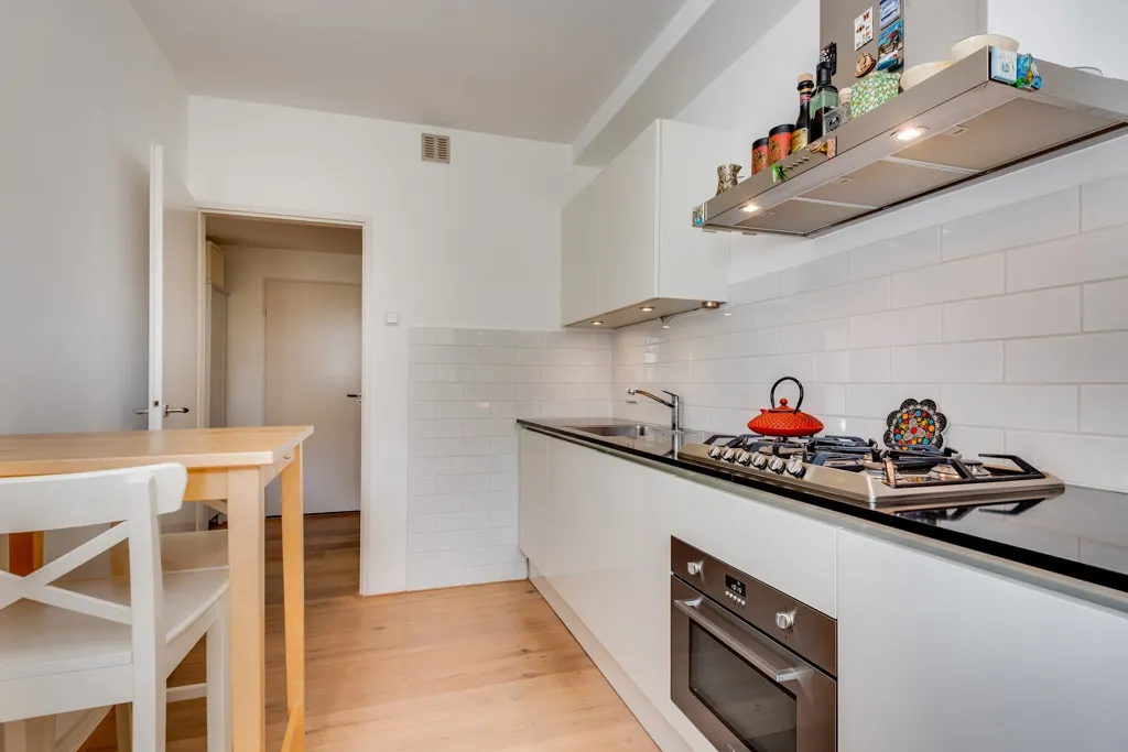 Cuisine - Corner Apartment with West Balcony in Amsterdam