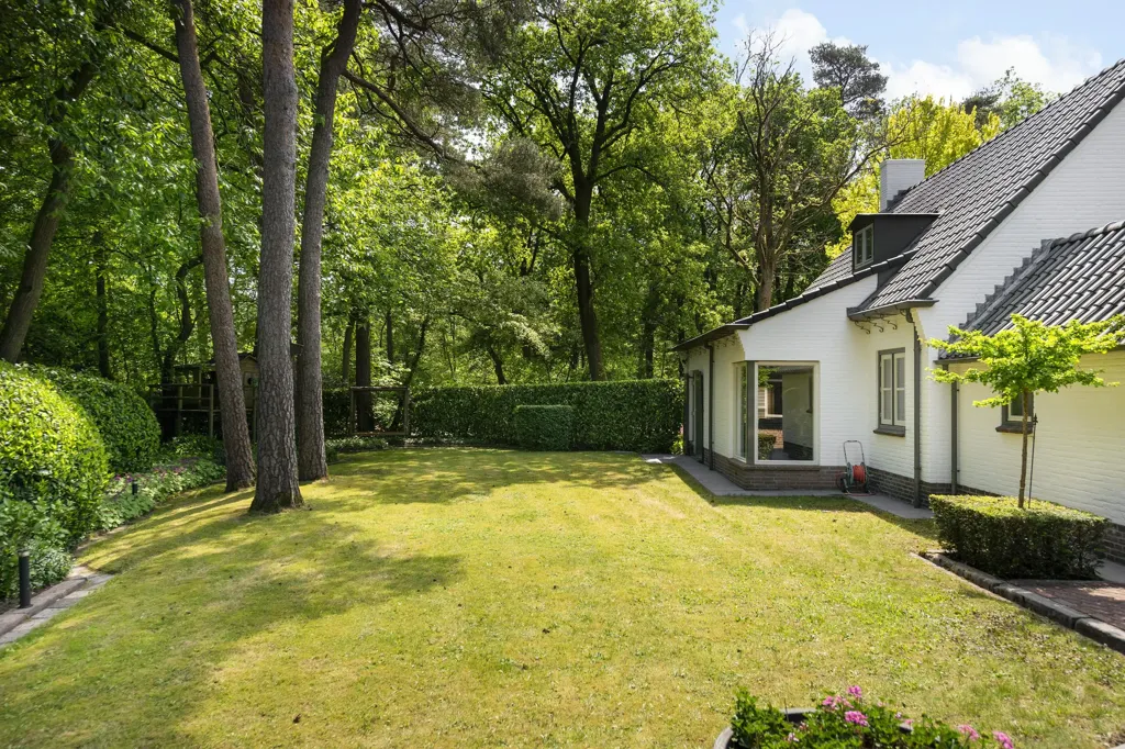 Aed - Charming Semi-Bungalow with Garden in Wolfheze