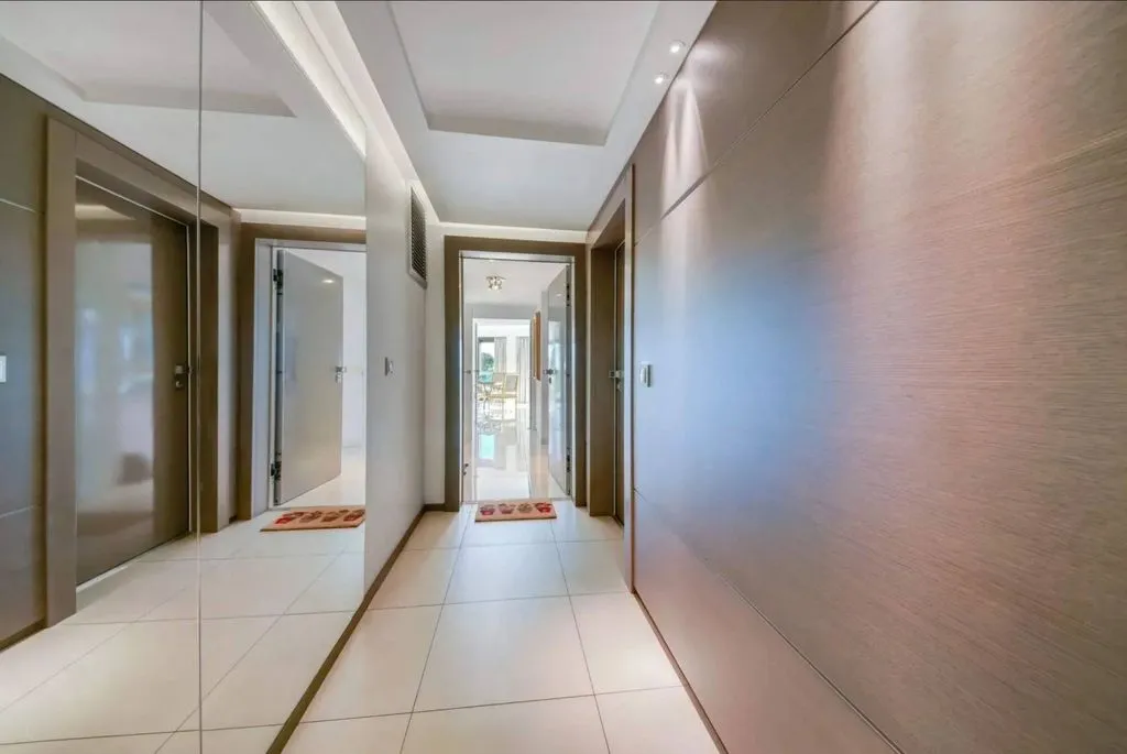 Entrée - Appartement de Luxe avec Vue Mer à Cannes
