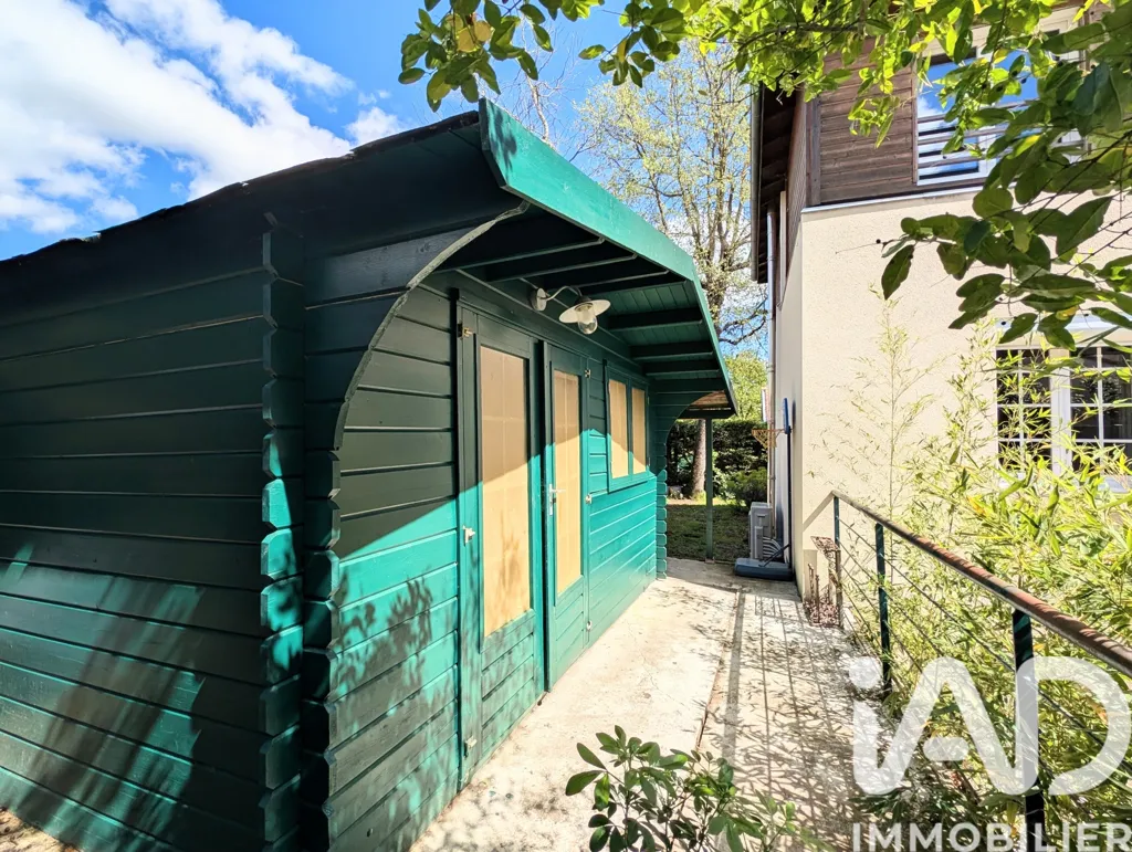 Extérieur - Maison Traditionnelle avec Piscine à Cornebarrieu