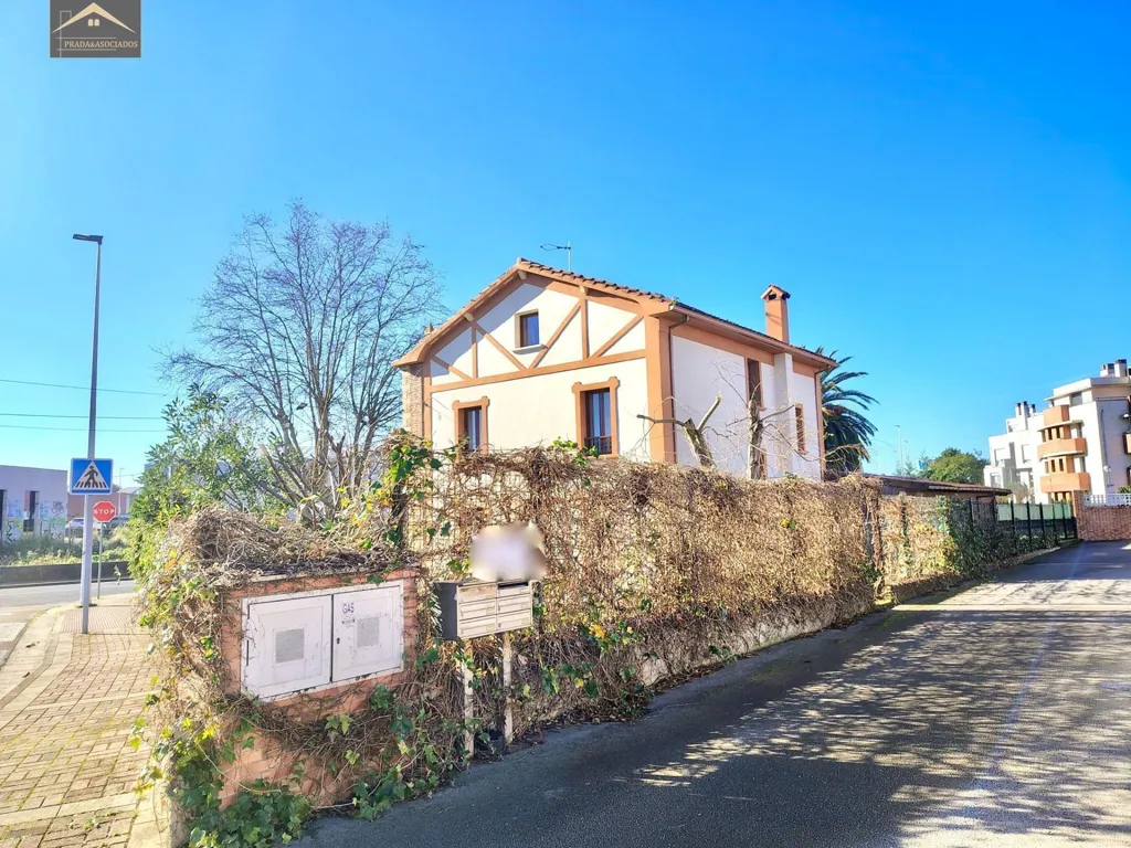 Extérieur - Rustic Chalet with Pool near Santander