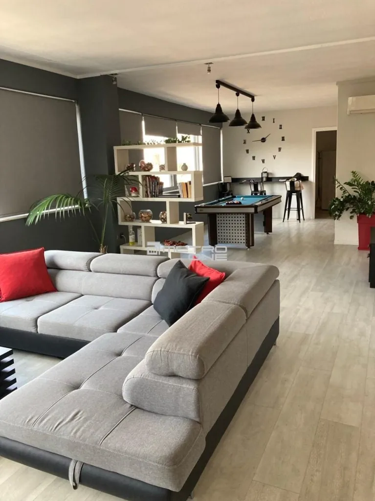Elutuba - Renovated Apartment with Acropolis View in Athens Centre