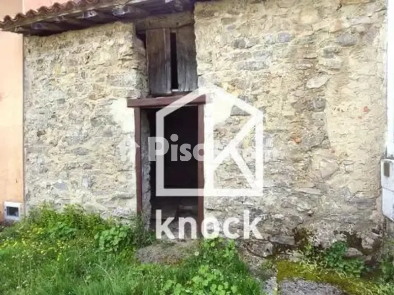 Giardino - Stone House with Sea and Mountain Views in Gobiendes