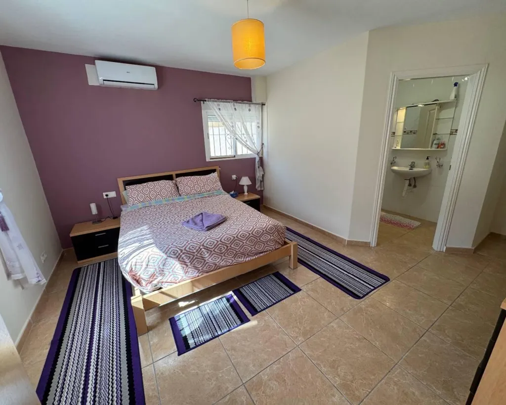 Magamistoad - Seven-Bedroom Villa with Pool in Ciudad Quesada
