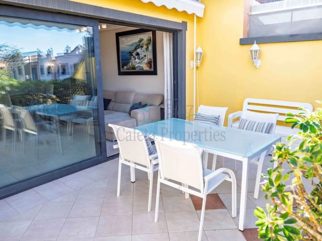 Terrass - Luxury Semidetached House with Sea View in Adeje