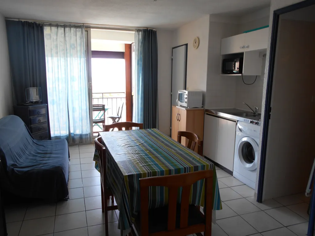 Cuisine - Appartement avec loggia face à la mer à Résidence Les Maisons de la Mer
