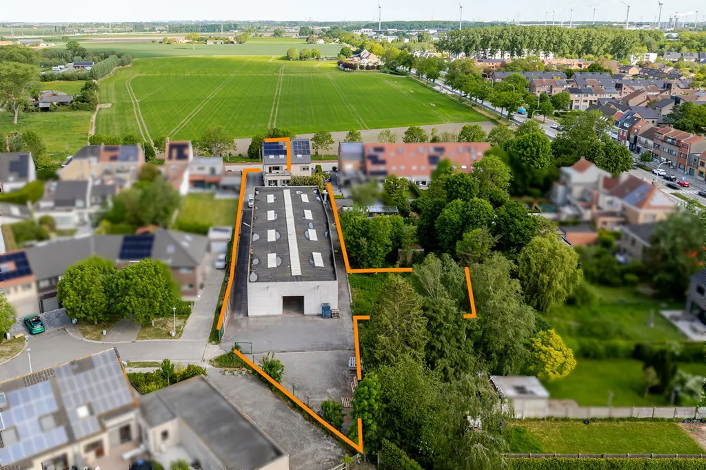 Ärihoone asukohas Brugge