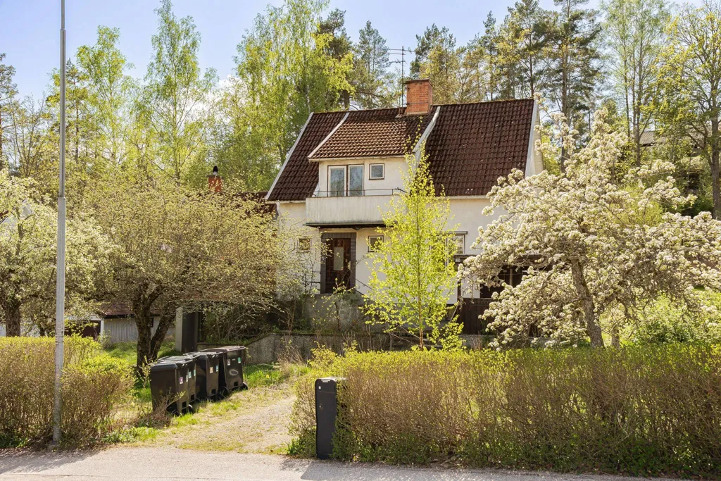Välivaade - Charming Villa with Garden in Överum