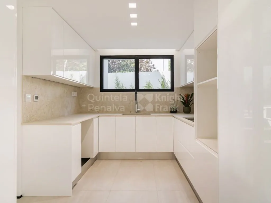 Cuisine - Luxury Villa with Pool in Estoril, Cascais