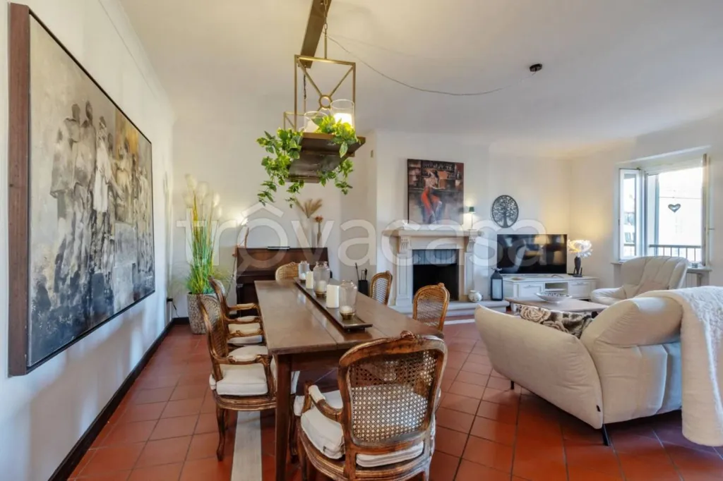 Salle à manger - Prestigious Apartment with Piazza View in Fano