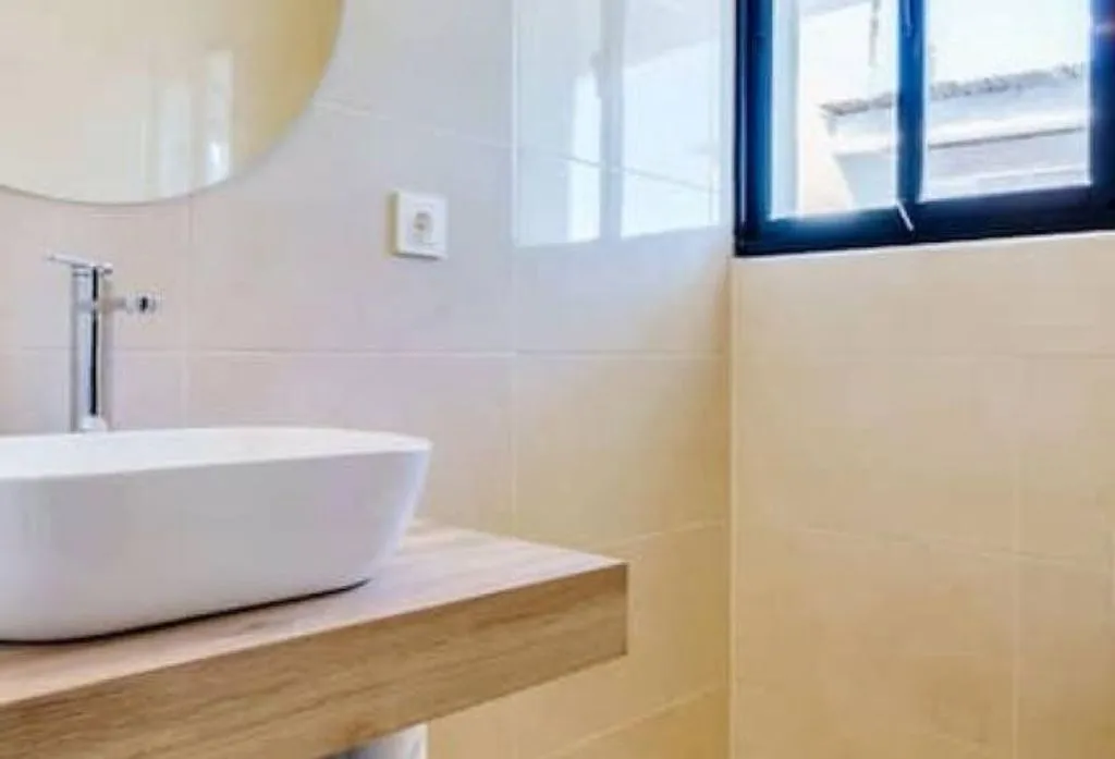 Salles de bain - Seaside Villa with Private Beach in Estepona