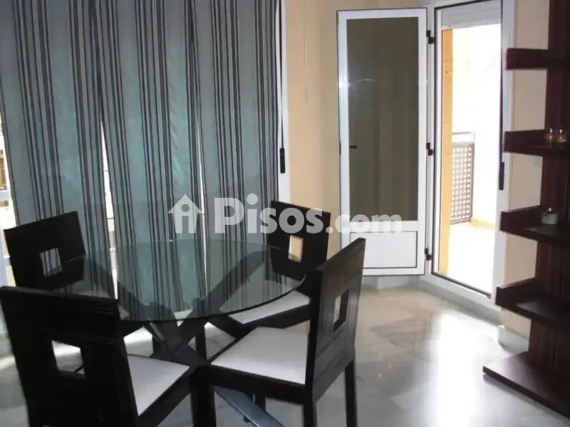Salle à manger - Flat with Patio in Calle de Isidoro Martínez