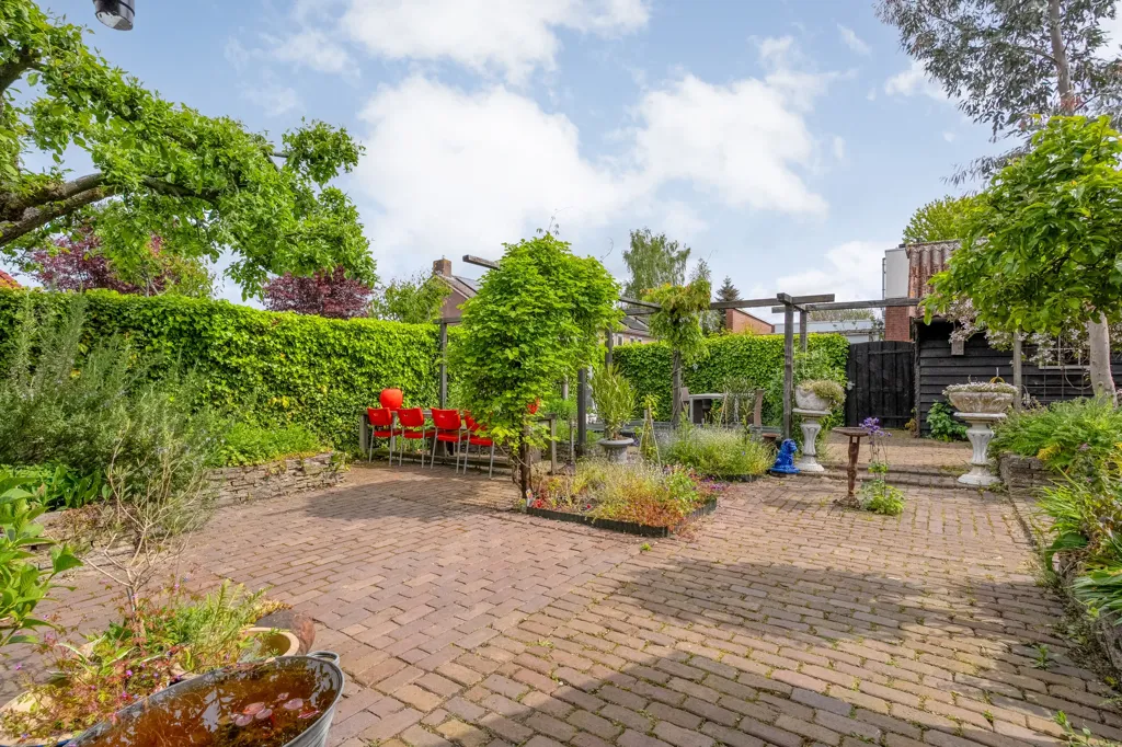 Jardin - Characterful Cottage with Garden in Beilen