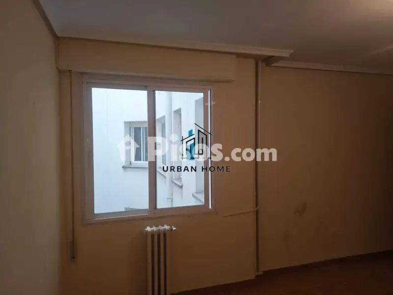 Toad - Apartment with Terrace in San Claudio, León
