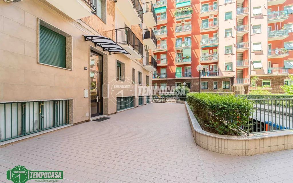 Jardín - Bright 2-Bedroom Apartment with Balcony in Milan