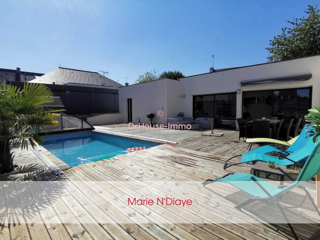 Bassein - House with Pool in Ploufragan