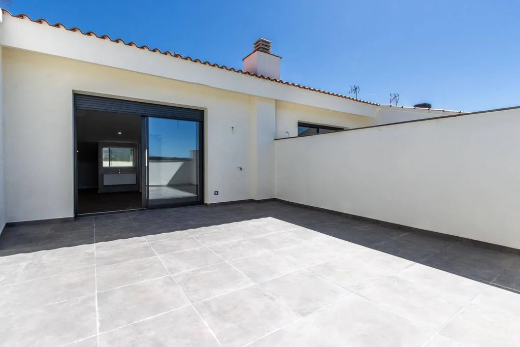 Terrass - New Detached House with Terrace in Viladecavalls