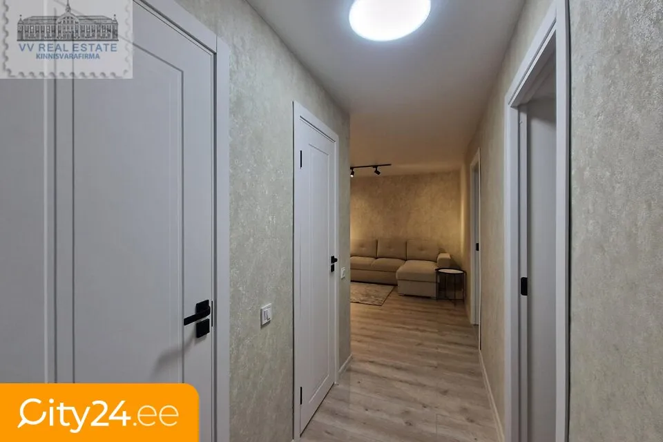 hallway_entrance