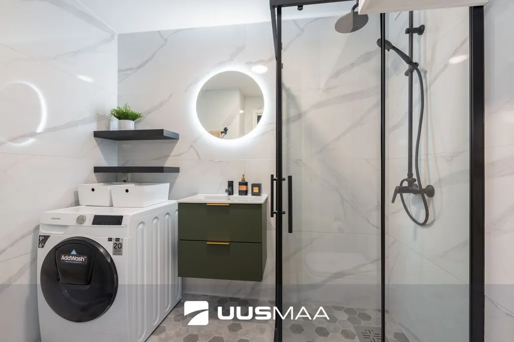 Salles de bain - Apartment with Storage in Tartu City Centre