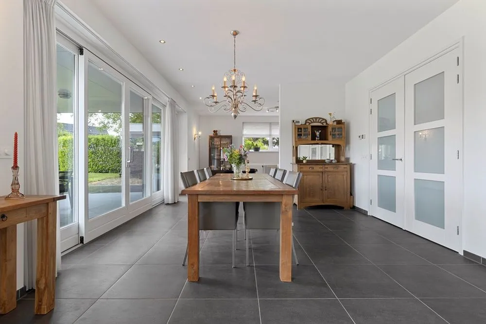 Söögituba - Eco-Friendly Villa with Solar Panels in Venlo