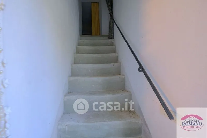 Pièces - Rustic Farmhouse with 28,000sqm Land in Sorba