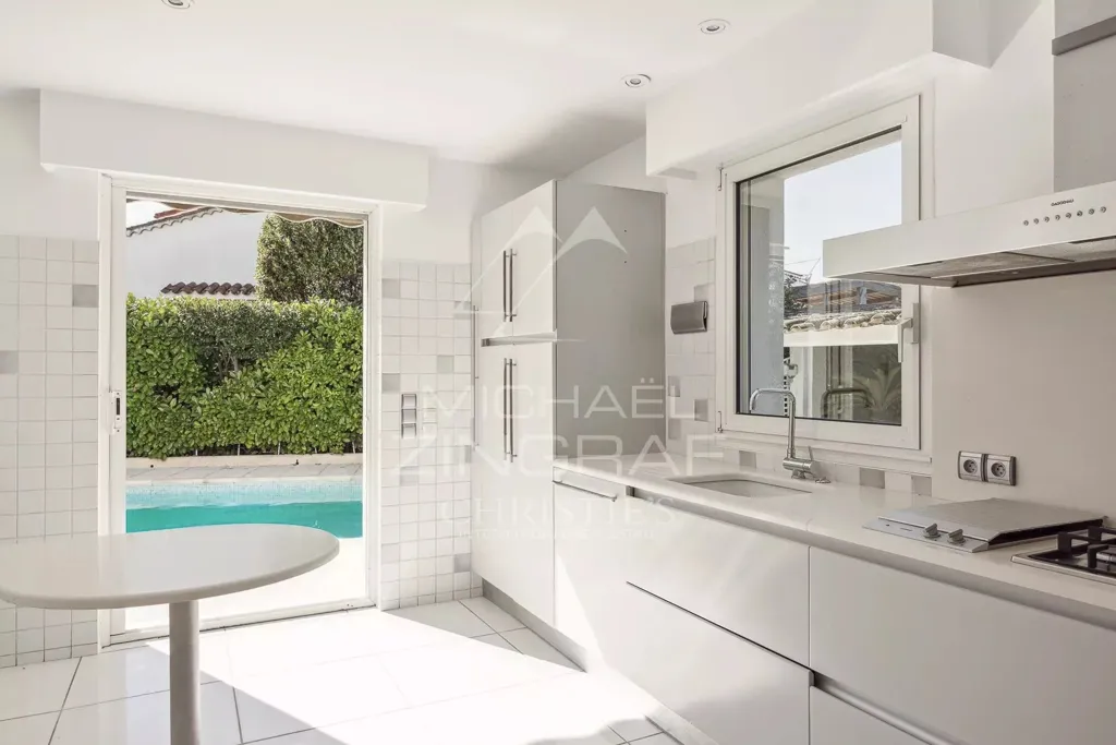 Köök - Modernised Provençal Villa with Sea View in Cannes