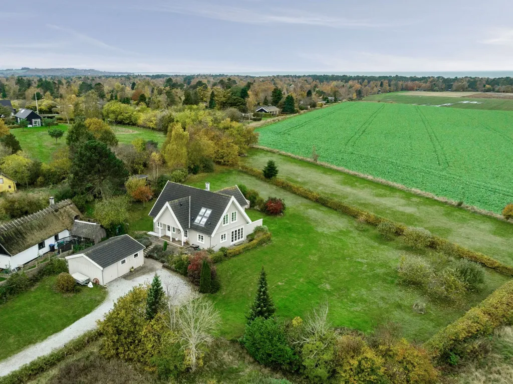 Õhuvaade - Modern Villa with Scenic Views in Vig