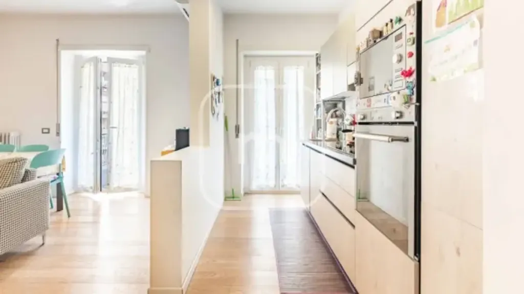 Köök - Apartment with Balcony in Cinecittà, Rome