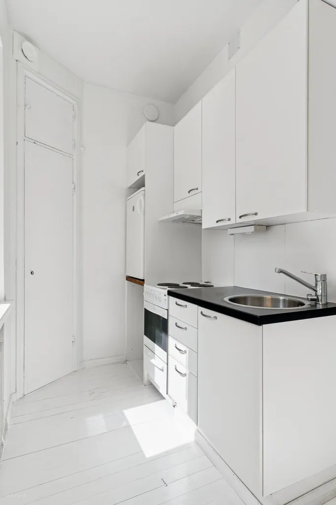 Köök - Bohemian Flat with Garden in Vaasankatu