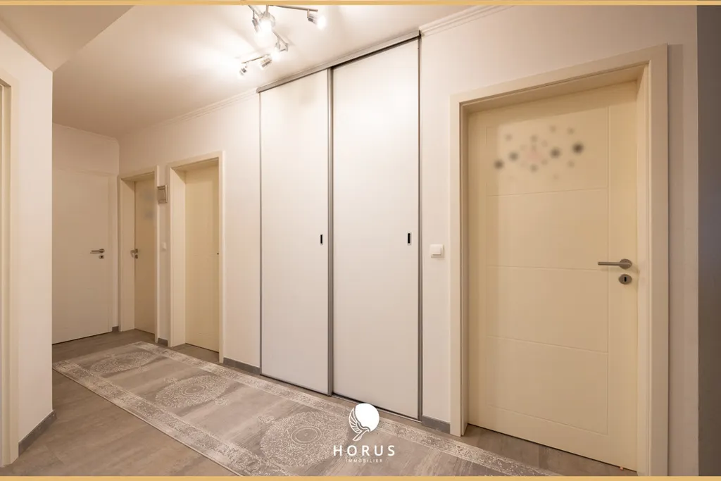 Entrée - Appartement 4 Chambres avec Jardin à Kehlen