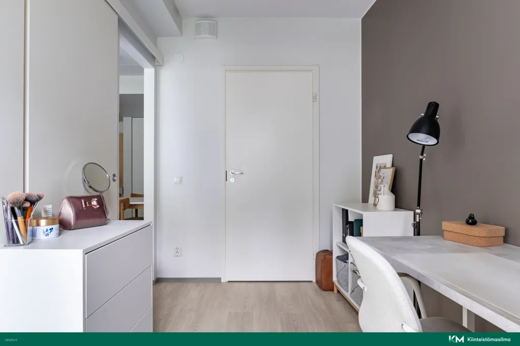 Office - First Floor Apartment with Sauna in Vantaa