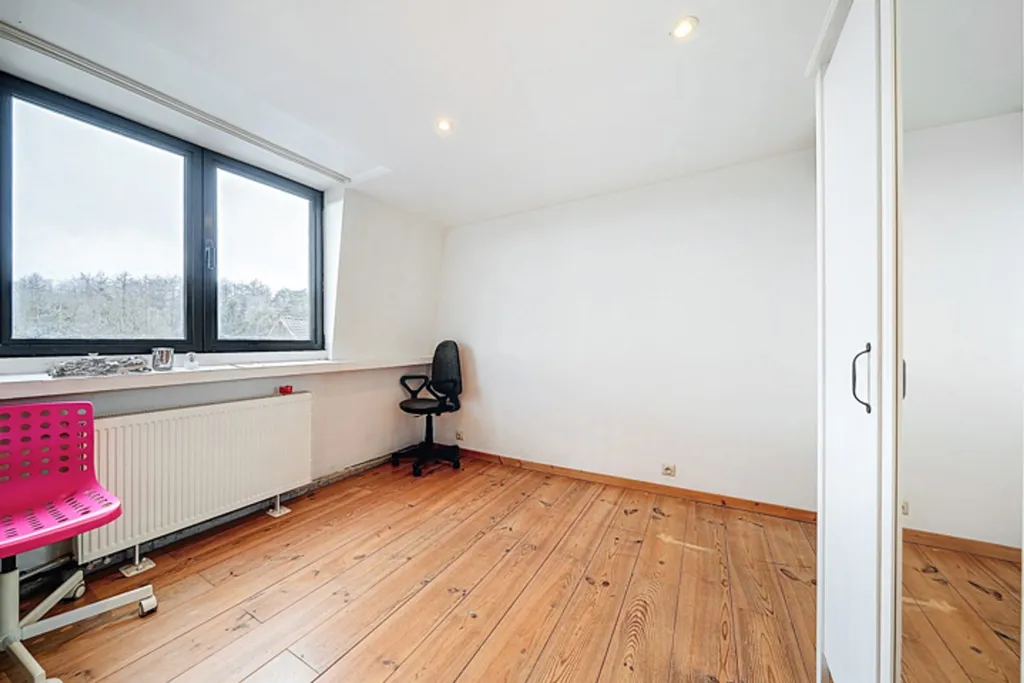 Office - Renovated 3-Fronted House in La Hulpe