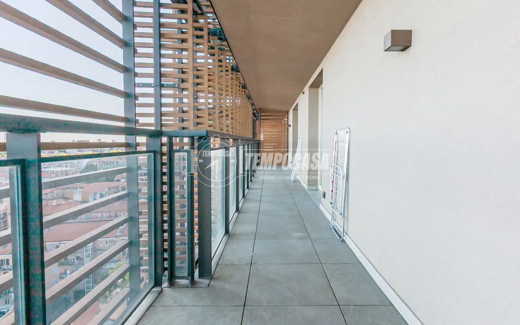Balcon - Luxury Triplex with Panoramic Views in Milan