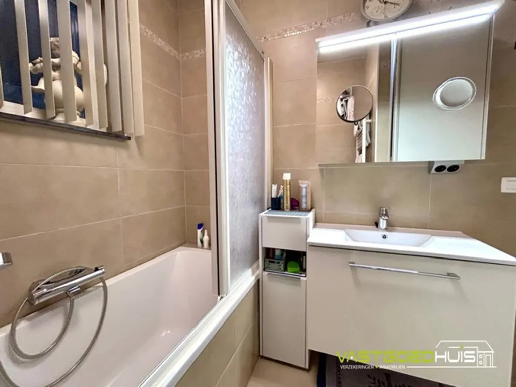 2-bedroom apartment in Meerbeke