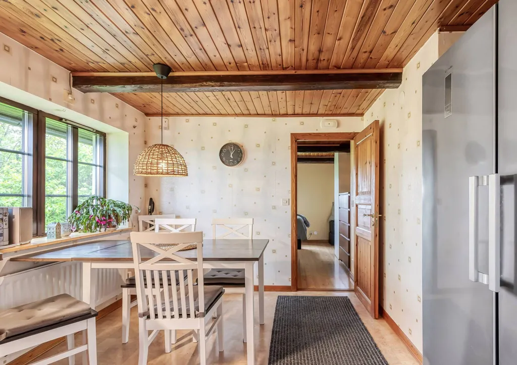 Salle à manger - Farm with Workshop and Land in Sjöbo, Skåne
