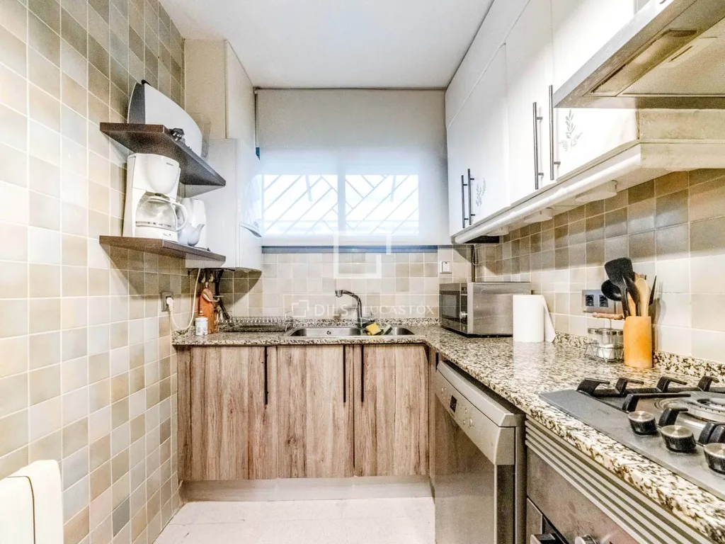 Köök - Modern Duplex Penthouse with Terraces in Sitges Centre