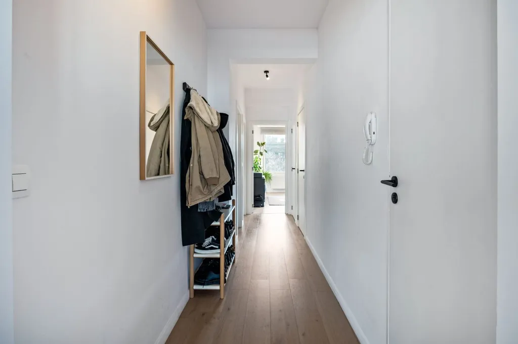 Ingresso - Renovated Apartment with West Terrace in Berchem