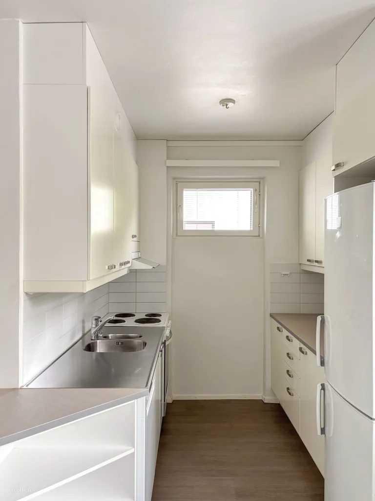 Cucina - Spacious Apartment with Balcony in Länsimäki, Vantaa